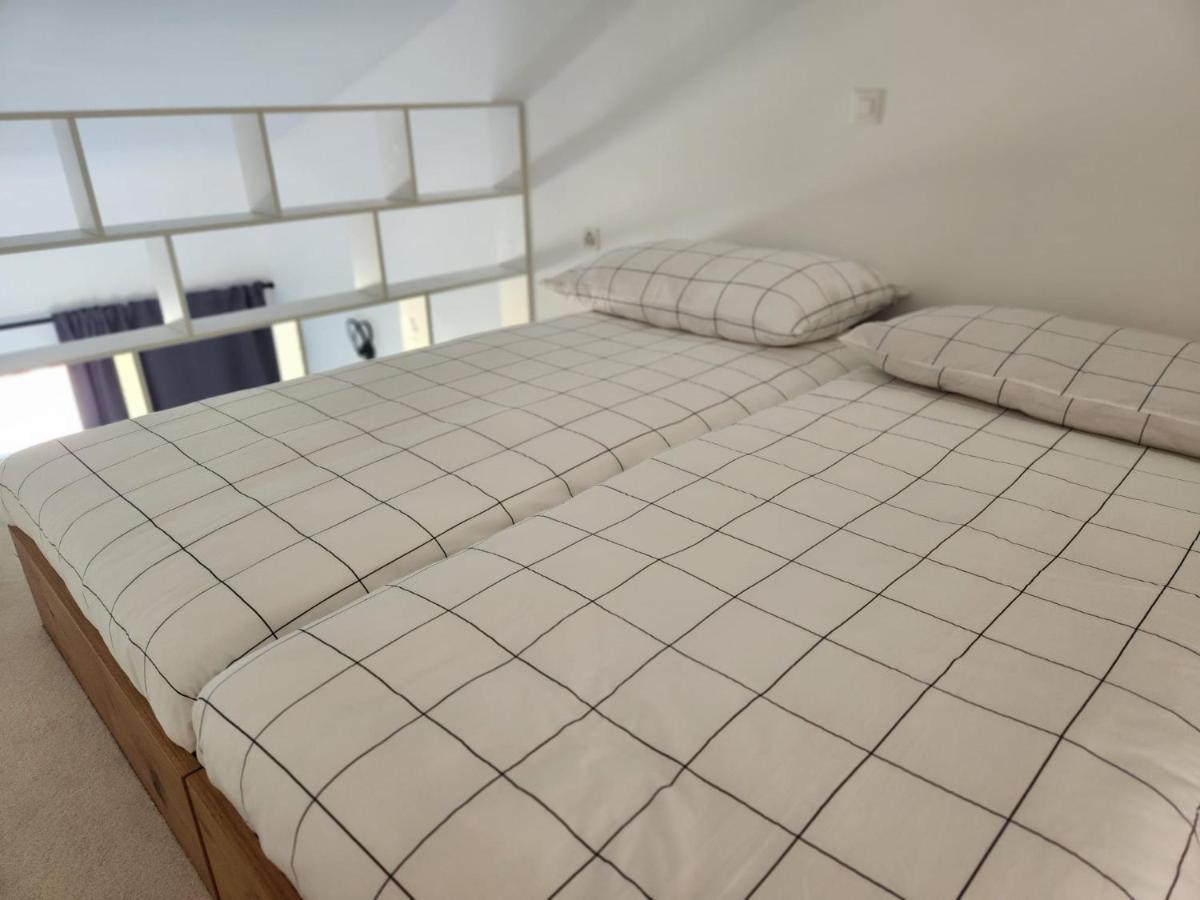 Aaki Apartment Diegten II Bagian luar foto