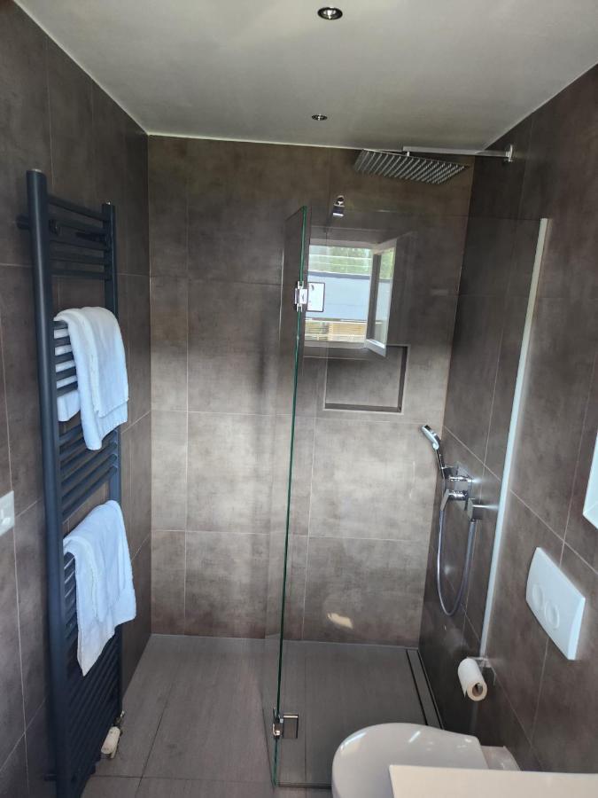 Aaki Apartment Diegten II Bagian luar foto