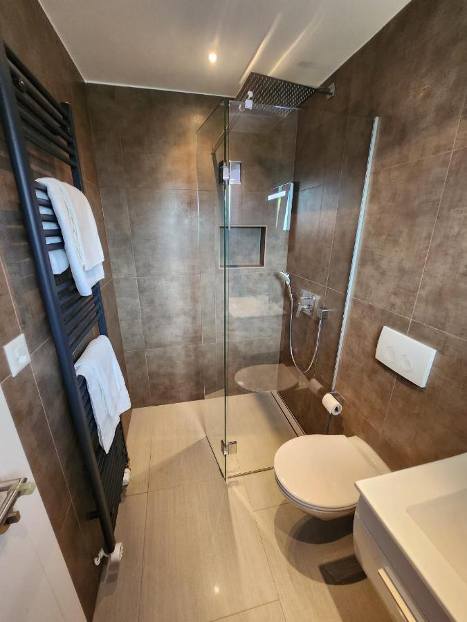 Aaki Apartment Diegten II Bagian luar foto